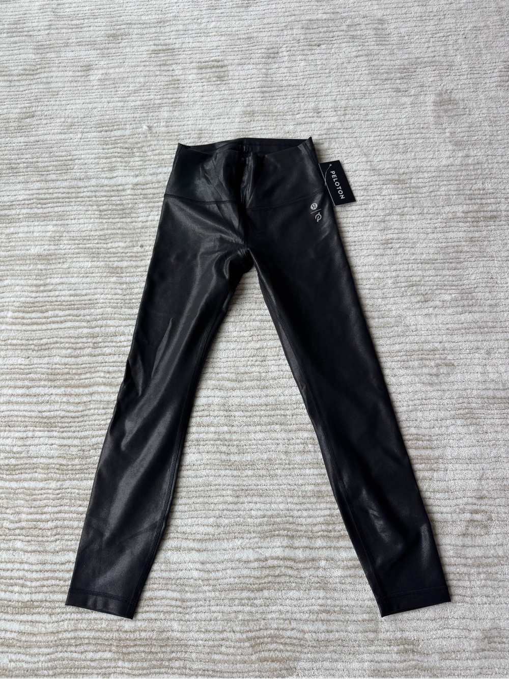Peloton x Lululemon High-Rise Faux Leather Black Women’s Align Leggings Sz 6 NWT